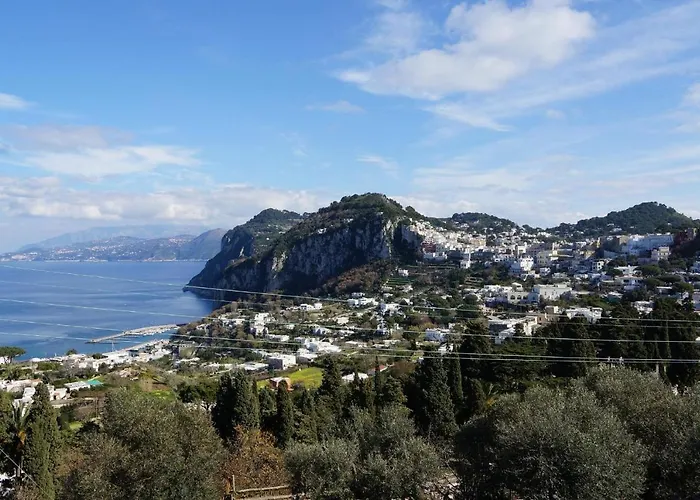 Aiano Oda ve Kahvaltı Capri